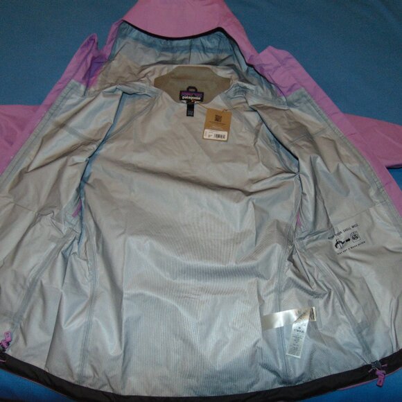 NEW PATAGONIA TORRENTSHELL HOODED FULL ZIP JACKET - Picture 4 of 5